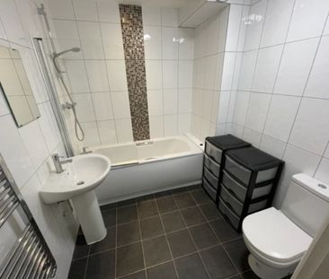 12 Bed Student Accommodation - Photo 3