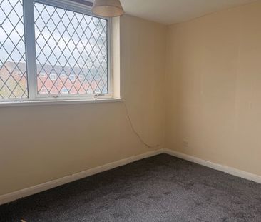 2 Bed Semi-Detached House, Campion Walk, LE4 - Photo 1