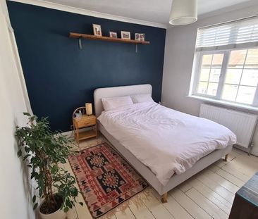 2 Bed Terraced House, Eland Road, CR0 - Photo 5