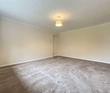 The Bungalow, Water End Lane, Old Basing, Basingstoke, RG24 - Photo 6