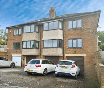 2 bedroom Flat To Let - Photo 3