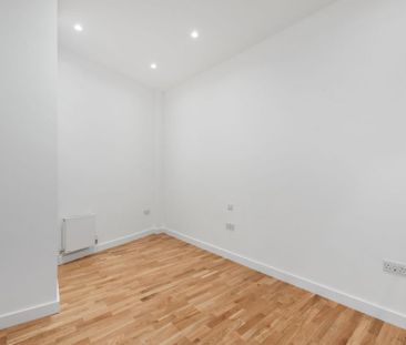 1 bedroom ground floor flat to rent - Photo 2