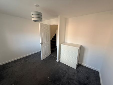 3 Bed Semi-Detached House, Owens Road, CV6 - Photo 4