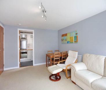 2 bedroom flat to rent - Photo 6