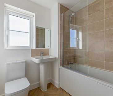 3 bedroom detached house to rent - Photo 5
