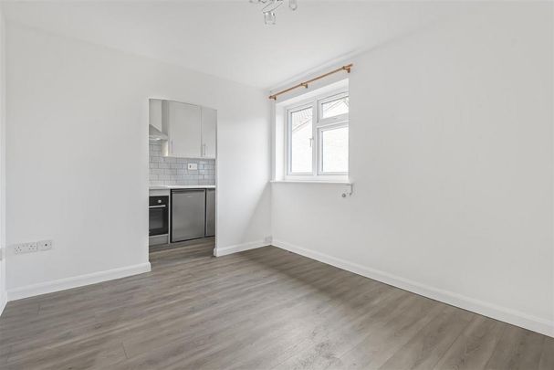 1 bedroom maisonette to rent - Photo 1
