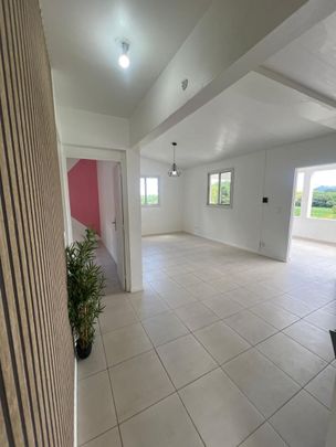Location appartement 3 pièces, 62.00m², Le François - Photo 1