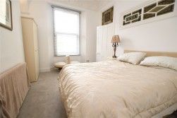3 Bed Property To Rent - Photo 4