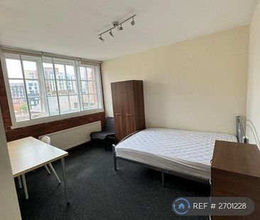 6 bedroom flat to rent - Photo 5