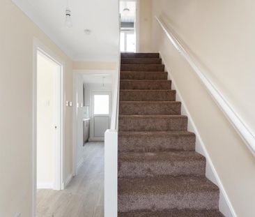 2 bedroom terraced house to rent - Photo 4