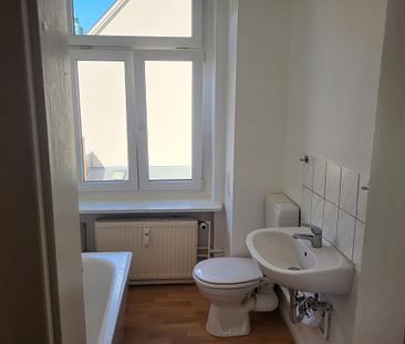 Frisch renovierte 1-Zimmer-Wohnung in der Schweriner Paulsstadt zu mieten! - Foto 2