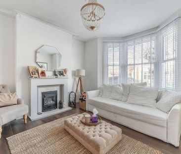 3 bedroom terraced house to rent - Photo 1