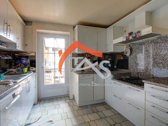 Location Maison 5 pièces 144 m2 à Cellieu - Photo 1