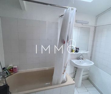 Marseille 2ème- Place de la Major / Panier / Rue de l'Evêché - Photo 2