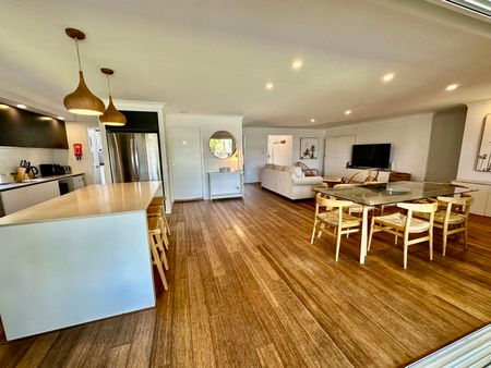 RENOVATED WATERFRONT RESIDENCE WITH ATTACHED GRANNY FLAT - Photo 4