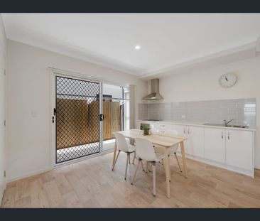 65 Eyre Street, Mount Gravatt East, Qld 4122 - Photo 1