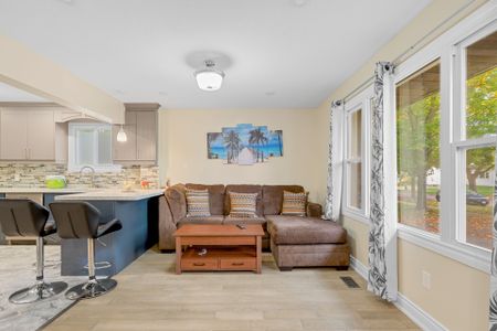 For Lease - 13 Lewis Street, Hamilton, Ontario - Photo 4