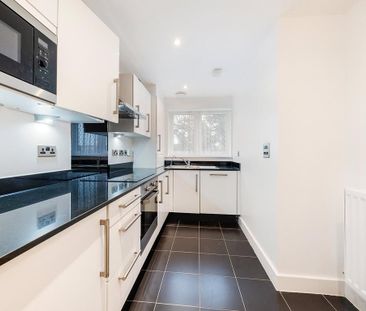 3 bedroom townhouse to rent - Photo 2
