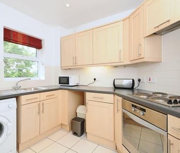 Studio to rent - Photo 5
