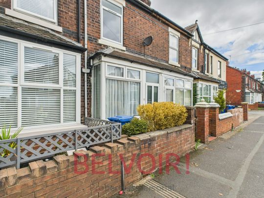 Terraced House to rent on - Photo 1