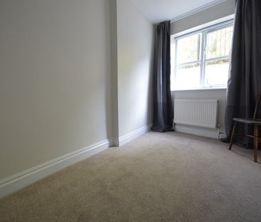 Upton Park, Slough, Berkshire,SL1 - Photo 3