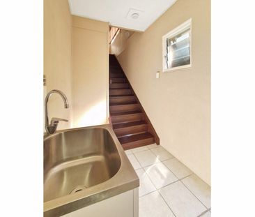 Modern 2-Bedroom Unit in Prime Biggera Waters Location - Photo 3