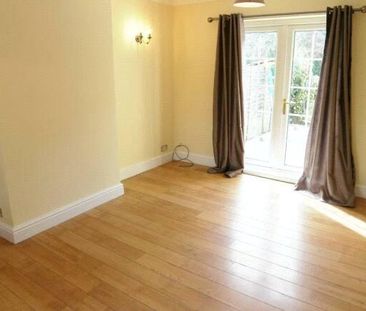 3 bedroom terraced house to rent - Photo 1
