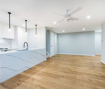 Timeless Elegance Meets Modern Convenience - Photo 5