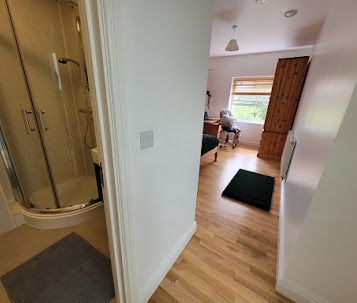 Room 6 Available, Riverside En Suite, 11 Bedroom House, Willowbank Mews – Student Accommodation Coventry - Photo 6