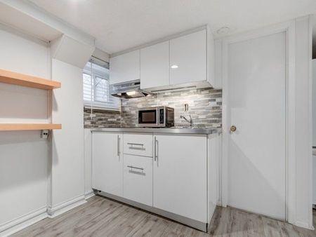 For Lease - 34 Glencrest Boulevard Unit# Basement, Toronto, Ontario - Photo 2