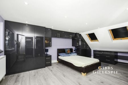 4 bedroom terraced house to rent - Photo 2