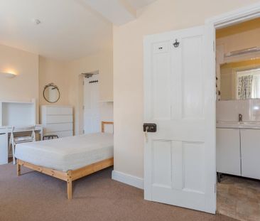 Studio to rent - Photo 3