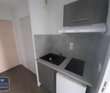 Location Appartement 1 pièce 17m² AGEN 47000 - Photo 3