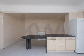 Apartamento T4 em Lisboa