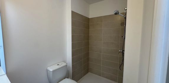 Location Appartement 1 pièce 19m² MARSEILLE 10ème - Photo 2