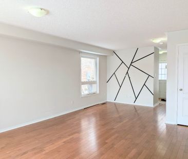 For Lease - 66 Gail Parks Crescent, Newmarket, Ontario - Photo 2