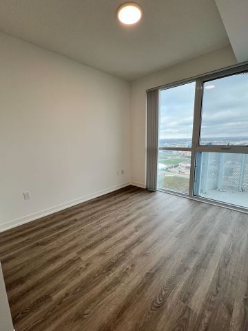 For Lease - 8 Interchange Way Unit# 2803, Vaughan, Ontario - Photo 4
