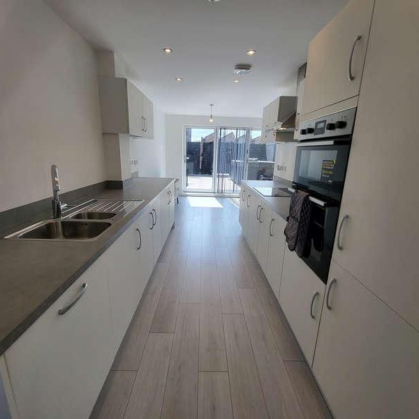 Dodie Smith Walk, Stretford, Manchester, M32 - Photo 1