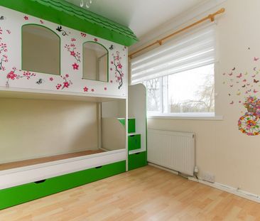 4 Bed End Terrace, Yew Close, CV3 - Photo 3