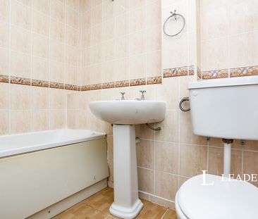 2 bedroom apartment to rent Elsinore Road, London, SE23 - Photo 3