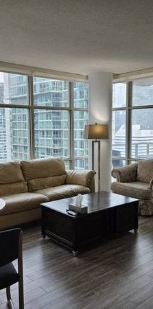 DOWNTOWN TORONTO CONDO RENTAL - Photo 1