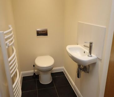 1 bedroom flat to rent - Photo 6
