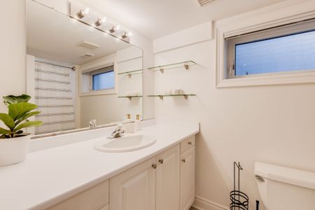 For Lease - 606 Conacher Drive Unit# Lower, Toronto, Ontario - Photo 2