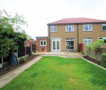 4 bedroom semi-detached house to rent - Photo 1