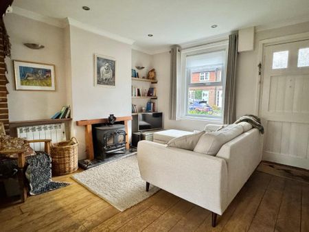 2 bedroom terraced house to rent - Photo 3