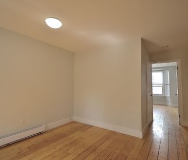 For Lease - 1801 Dundas Street Unit# Main & Basement, Toronto, Ontario - Photo 5