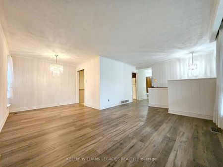 For Lease - 30 Gosling Road Unit# Main, Vaughan, Ontario - Photo 5