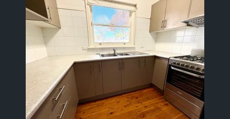 FREE RENT UNTIL CHRISTMAS 2025 - Charming Home Walk to Train Station & Public School - Photo 4