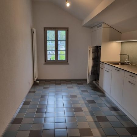 Spacieux appartement de 2,5 pièces avec deux balcons - Photo 2