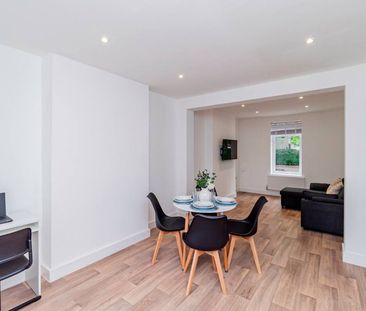 Albert Street - Photo 1